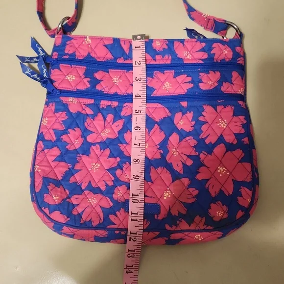 Make an offer. Vera Bradley Art Poppies Shoulder bag - Picture 9 of 12